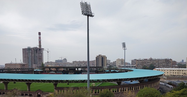 逆天操作！前西汉姆球员社媒炫耀贩毒，被判入狱三年