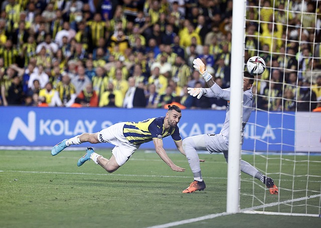 消息人士透露，拜仁对从曼联挖角充满信心，双方已就一月份的重磅交易展开谈判。